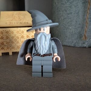 Lego Gandalf The Grey Harry Potter Minifigure with Hat and Cape